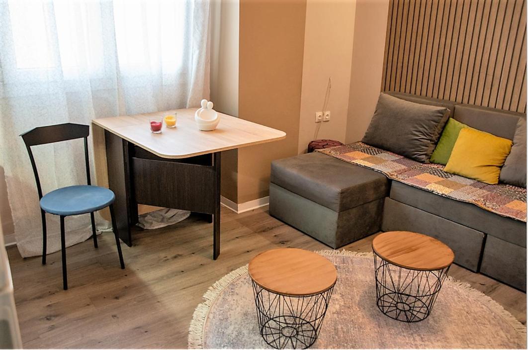 Jukebox Suite 2 Bedrooms - Big Balcony テッサロニキ エクステリア 写真