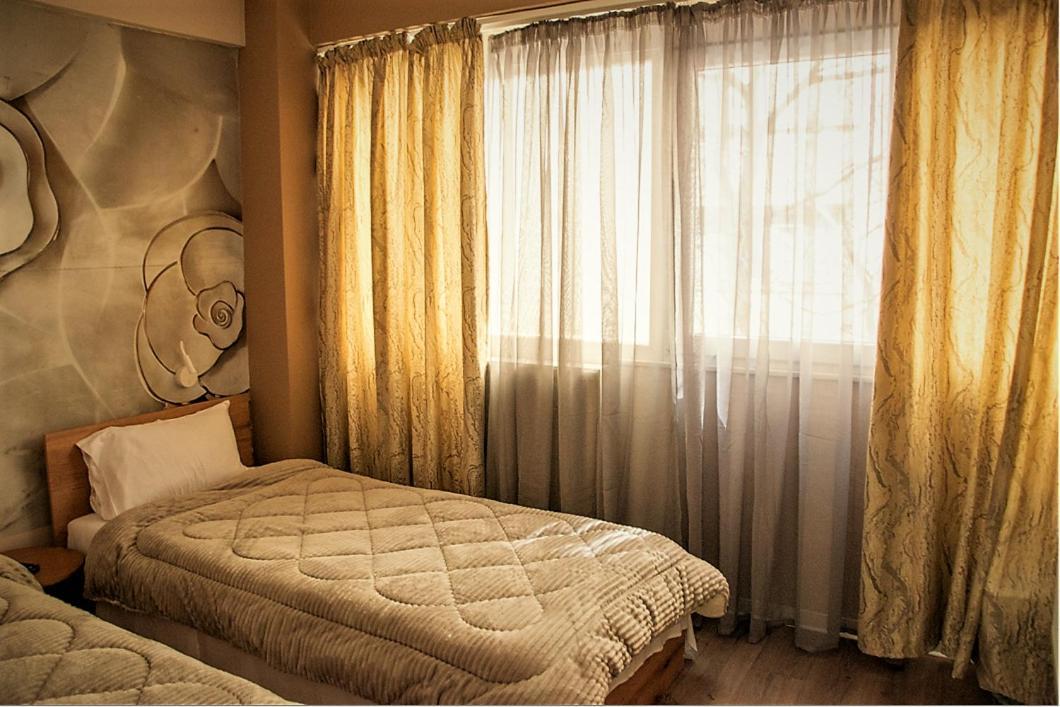 Jukebox Suite 2 Bedrooms - Big Balcony テッサロニキ エクステリア 写真