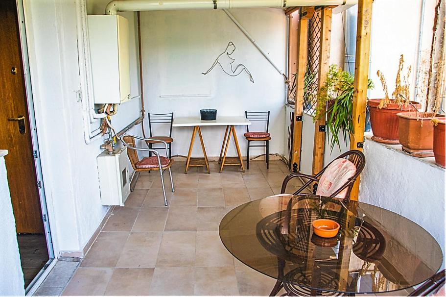 Jukebox Suite 2 Bedrooms - Big Balcony テッサロニキ エクステリア 写真